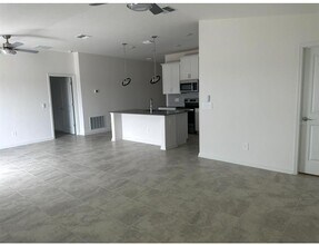 798 Kapi Dr in Groveland, FL - Building Photo - Building Photo