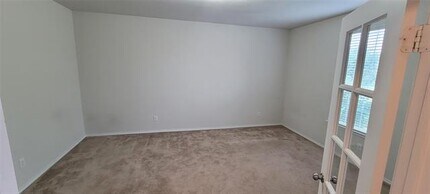 2433 Simmental Rd in Fort Worth, TX - Building Photo - Building Photo