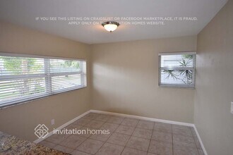 250 SW 12th Ave in Boca Raton, FL - Foto de edificio - Building Photo