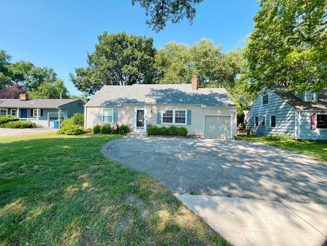 property at 7118 Mission Rd