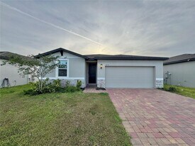 1218 Zambrana Ct, Unit Apt 402 in Winter Haven, FL - Building Photo