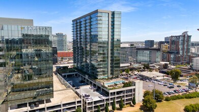 1212 Laurel St, Unit 1312 in Nashville, TN - Foto de edificio - Building Photo