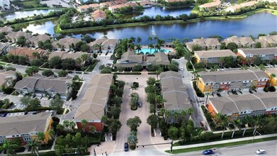 750 Millbrae Ct in West Palm Beach, FL - Building Photo - Building Photo
