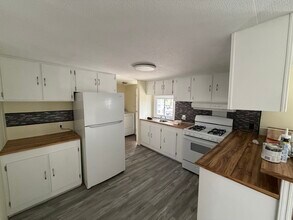 3008 Church Hill Rd in Centreville, MD - Foto de edificio - Building Photo