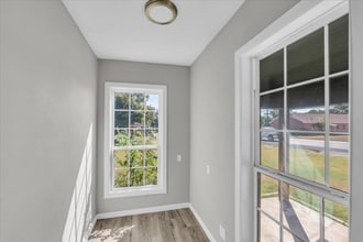 1215 W 5th St in Clifton, TX - Foto de edificio - Building Photo