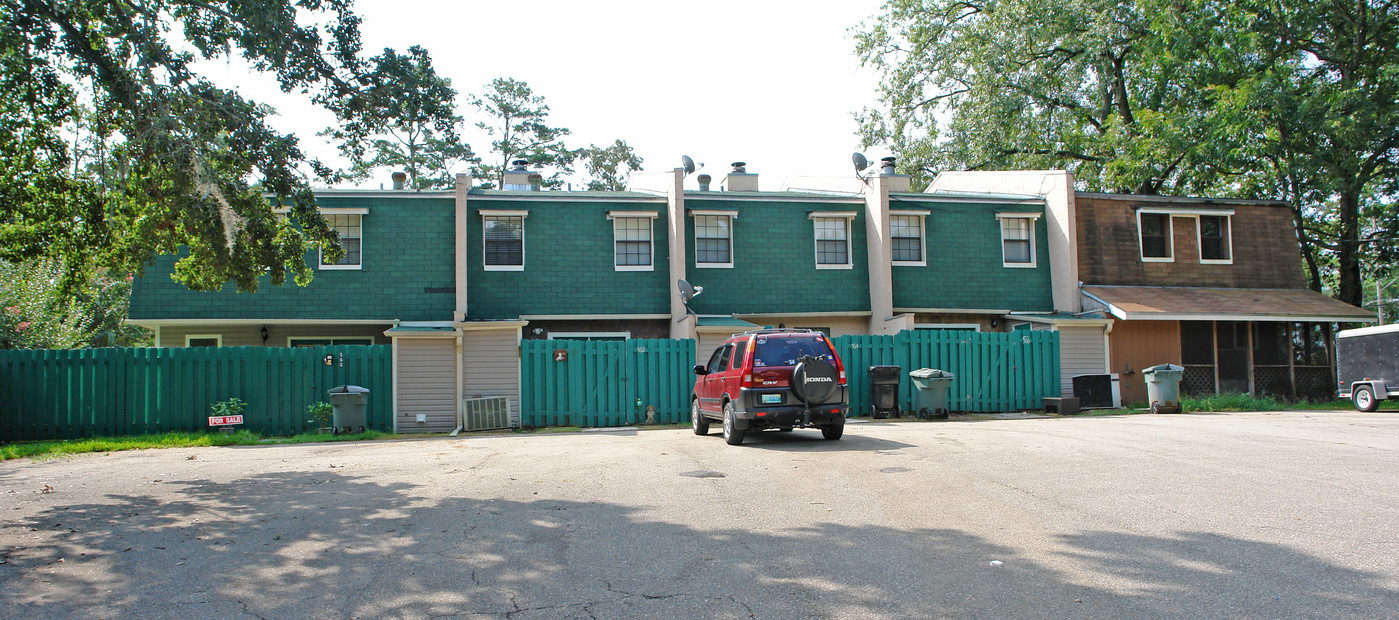 560-568 Teal Ln in Tallahassee, FL - Building Photo