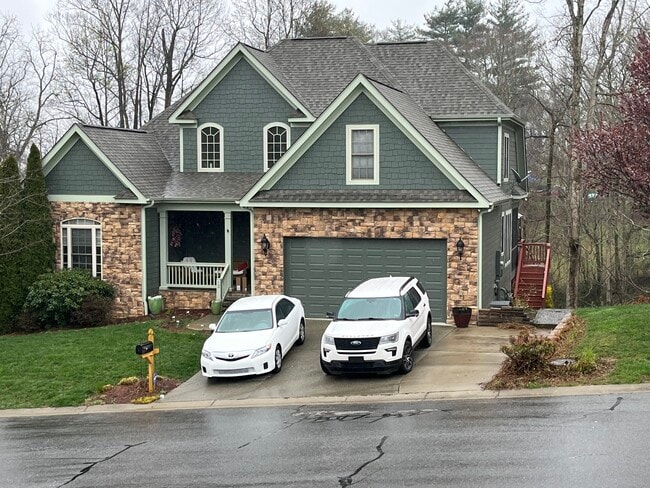 property at 12 Stone House Rd