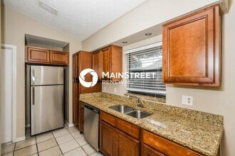 337 Providence Blvd in Deltona, FL - Building Photo - Building Photo