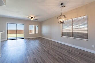 7599 W Springfield Wy in Florence, AZ - Foto de edificio - Building Photo