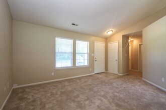 8528 Pioneer Trail in Fishers, IN - Building Photo - Building Photo