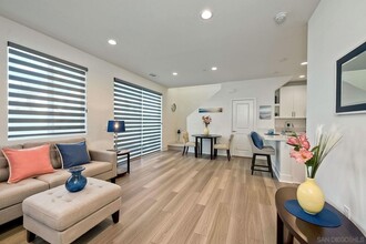 7602 Sage Ct in Santee, CA - Foto de edificio - Building Photo