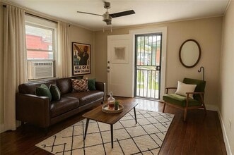 8941 Jeannette St in New Orleans, LA - Foto de edificio - Building Photo