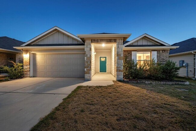322 Pedernales Ln in Hutto, TX - Building Photo - Building Photo