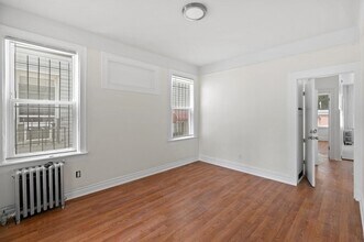 725 Garfield Ave, Unit 1 in Jersey City, NJ - Building Photo - Building Photo