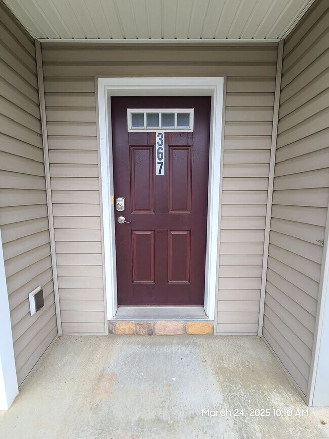 367 Viewpoint Way in Waynesboro, PA - Building Photo - Building Photo