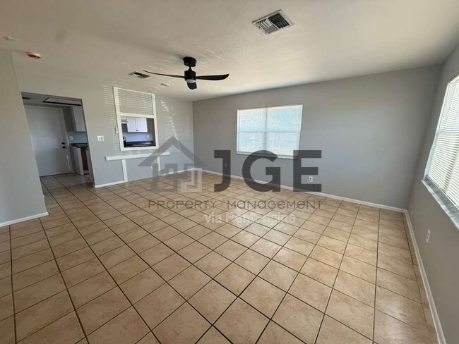 724 NE 11th Terrace in Cape Coral, FL - Building Photo - Building Photo