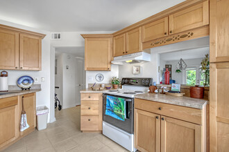 1515 Minutemen Cswy in Cocoa Beach, FL - Building Photo - Interior Photo