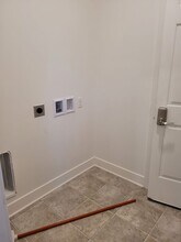 34 E Main St in Brownstown, PA - Building Photo - Building Photo