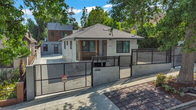 2230 Fargo St in Los Angeles, CA - Building Photo - Building Photo