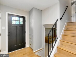 10106 Crimson Cir in Fairfax, VA - Building Photo - Building Photo