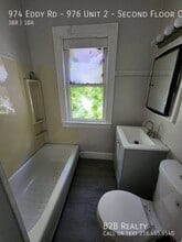 974 Eddy Rd in Cleveland, OH - Building Photo - Building Photo