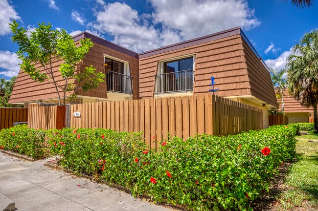 property at 2414 24th Ct