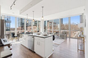 88 V St SW, Unit 311 in Washington, DC - Building Photo