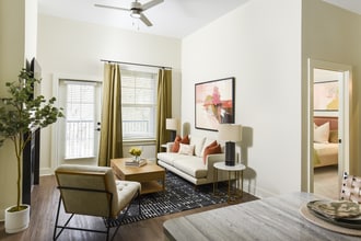 Crowne at Hickory Grove in Greensboro, NC - Building Photo - Building Photo