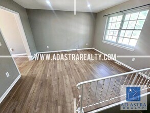 6004 E 98 St in Kansas City, MO - Building Photo - Building Photo