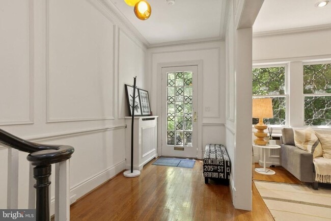 property at 2023 Belmont Rd NW