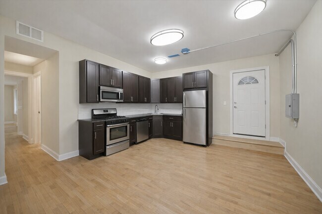 3001 N Central Park Ave in Chicago, IL - Building Photo - Building Photo