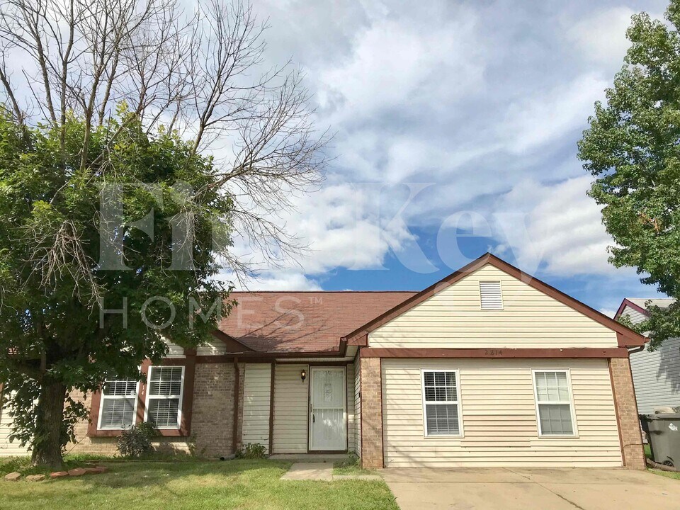 2814 Boyd Ln in Indianapolis, IN - Foto de edificio