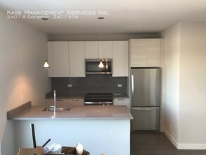 2407 W Eastwood Ave-Unit -2407-505 in Chicago, IL - Building Photo - Building Photo