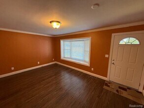 40611 W 10 Mile Rd in Novi, MI - Building Photo - Building Photo