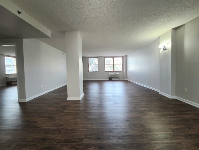 22 W 25th St in Bayonne, NJ - Building Photo - Building Photo