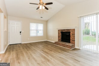 1061 Brandon Hill Way in Jonesboro, GA - Building Photo - Building Photo