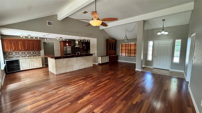 126 Riverside Ln in Martindale, TX - Building Photo - Building Photo