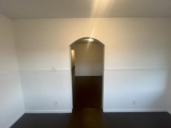 6050 E Washington St in Indianapolis, IN - Building Photo - Building Photo