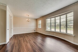 2240 Babalos Ln in Dallas, TX - Building Photo - Building Photo