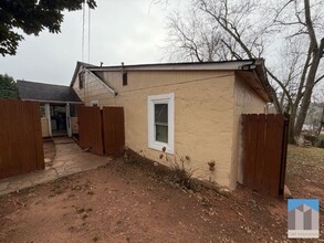 1252 Lawrenceville Suwanee Rd in Lawrenceville, GA - Foto de edificio - Building Photo