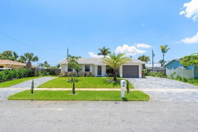 1837 16th Ave N in Lake Worth Beach, FL - Building Photo - Building Photo