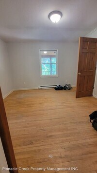 315-315 Broadleaf Ln photo'