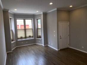 2717 N Halsted St in Chicago, IL - Building Photo - Building Photo