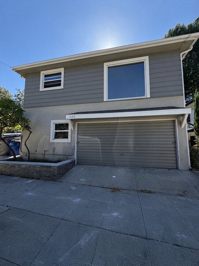 property at 1435 El Paso Dr