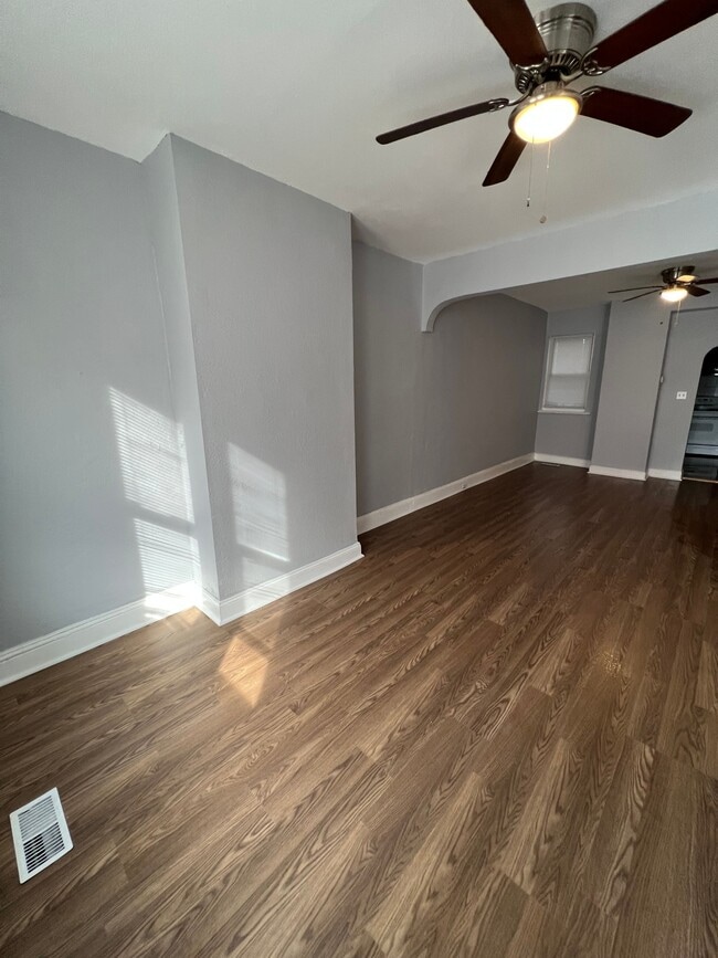 property at 2135 E Auburn St