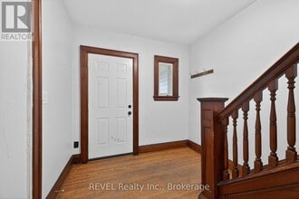 228 Dufferin St in Fort Erie, ON - Foto de edificio - Building Photo