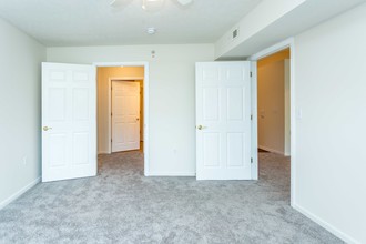 Arbor Glen - Seniors 55+ in Twinsburg, OH - Building Photo - Interior Photo