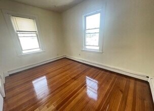 117 Independence Ave in Quincy, MA - Building Photo - Building Photo