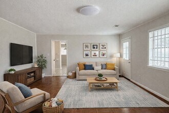 8303 Edgemoor Dr in Houston, TX - Building Photo - Building Photo