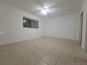 3265 Griffin Rd-Unit -202 in Fort Lauderdale, FL - Building Photo - Building Photo
